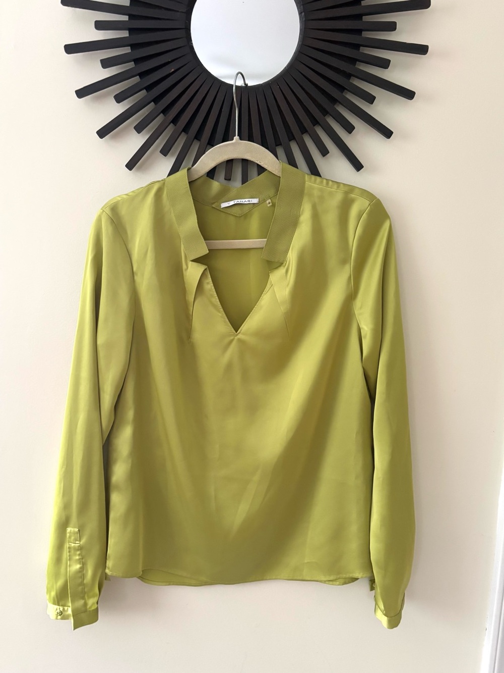 Tahari blouse
